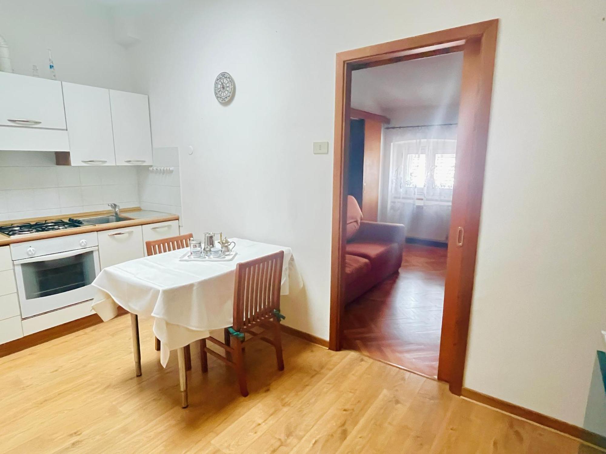 Apartment City Center Триест Екстериор снимка