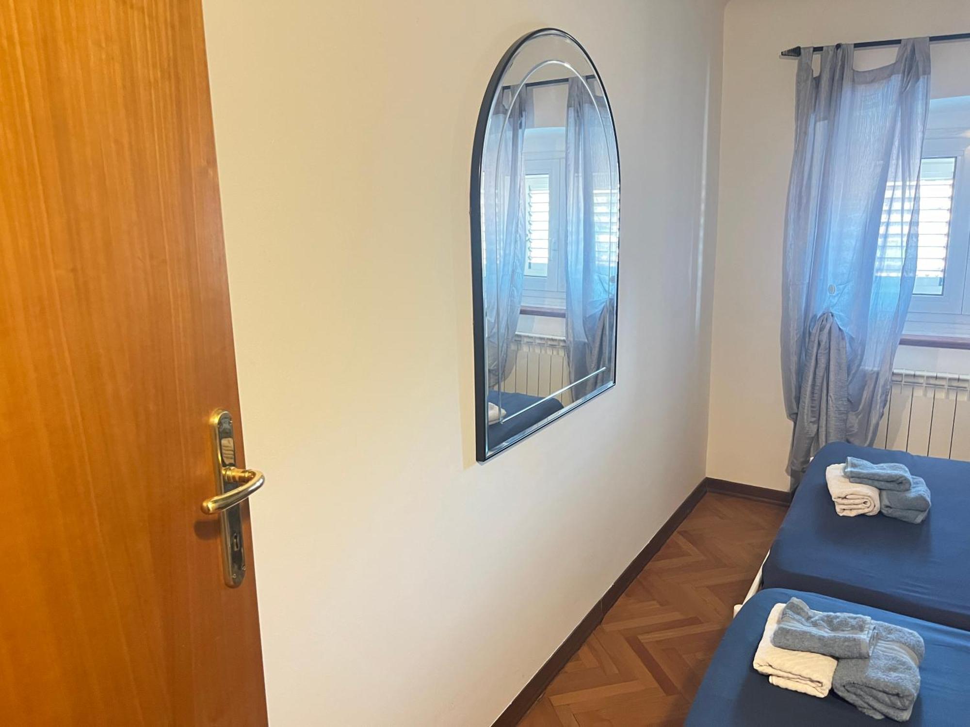 Apartment City Center Триест Екстериор снимка